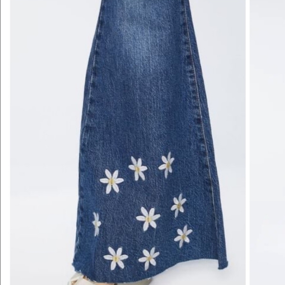 Forever 21 Blue Floral Flare Jeans - Picture 2 of 3